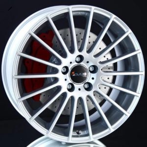 4 Cerchi in Lega AVUS RACING da 18 pollici 8j et35 interasse 5x110